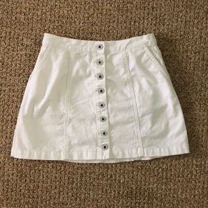 Mini white denim skirt🌻🌻